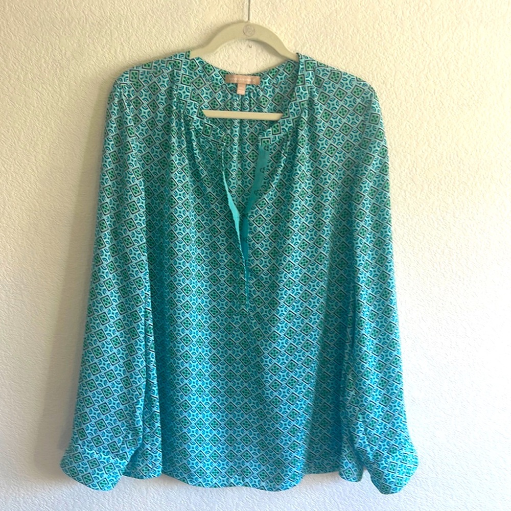 Banana Republic Blouse w/retro geometric print